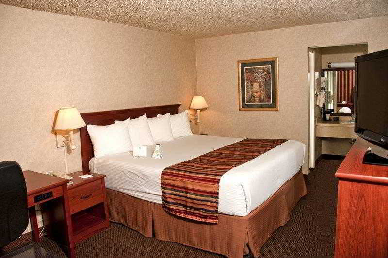 Best Western Sherwood Inn Clarksville Ruang foto