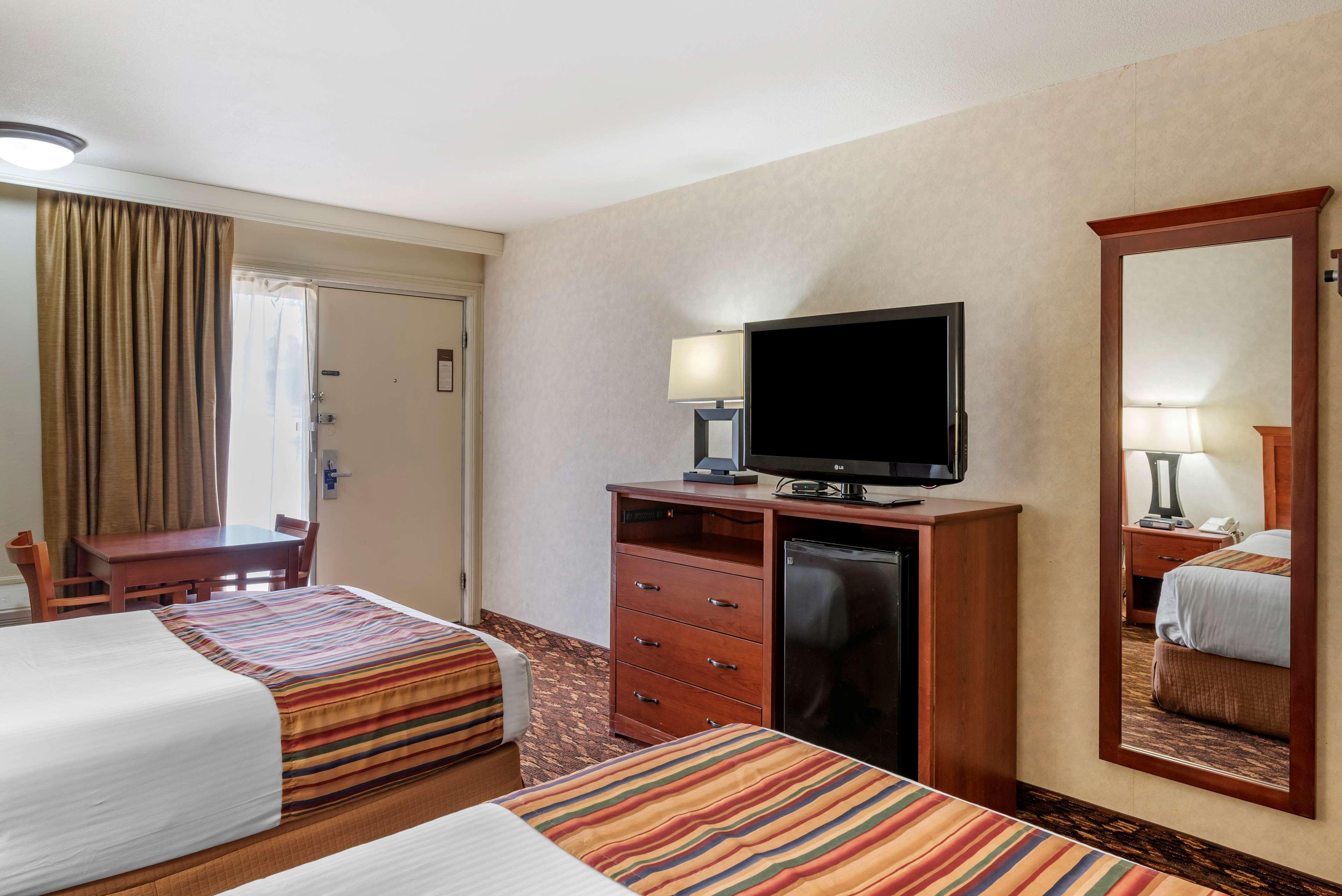 Best Western Sherwood Inn Clarksville Bagian luar foto