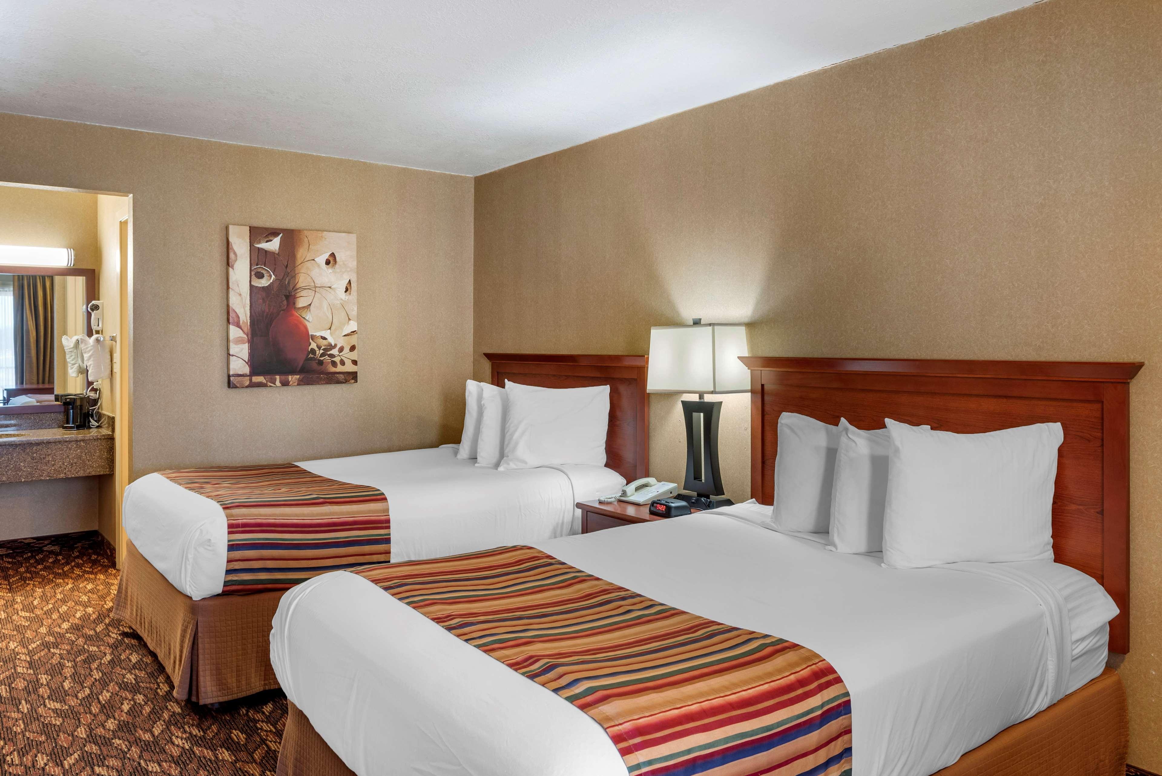 Best Western Sherwood Inn Clarksville Bagian luar foto