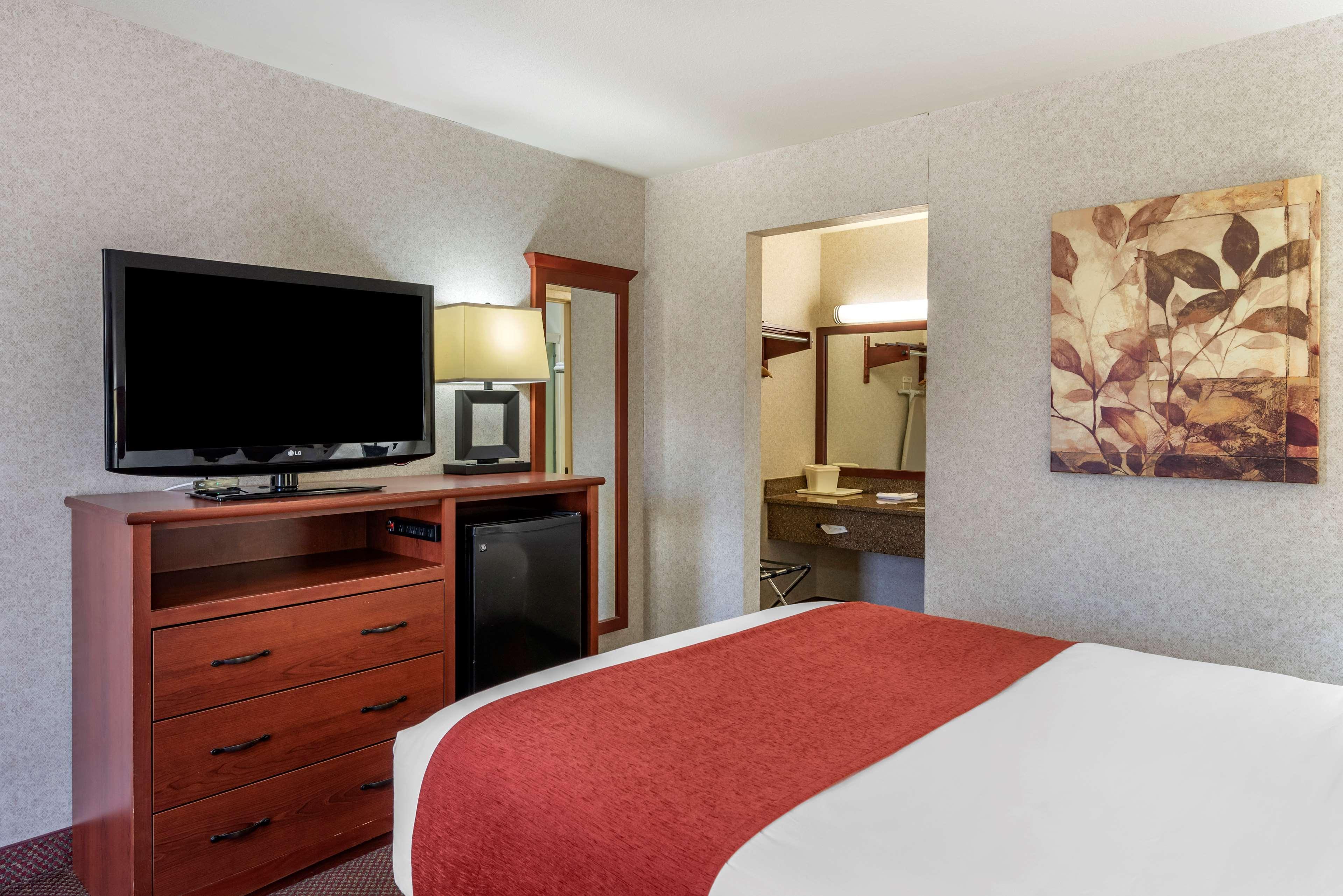 Best Western Sherwood Inn Clarksville Bagian luar foto