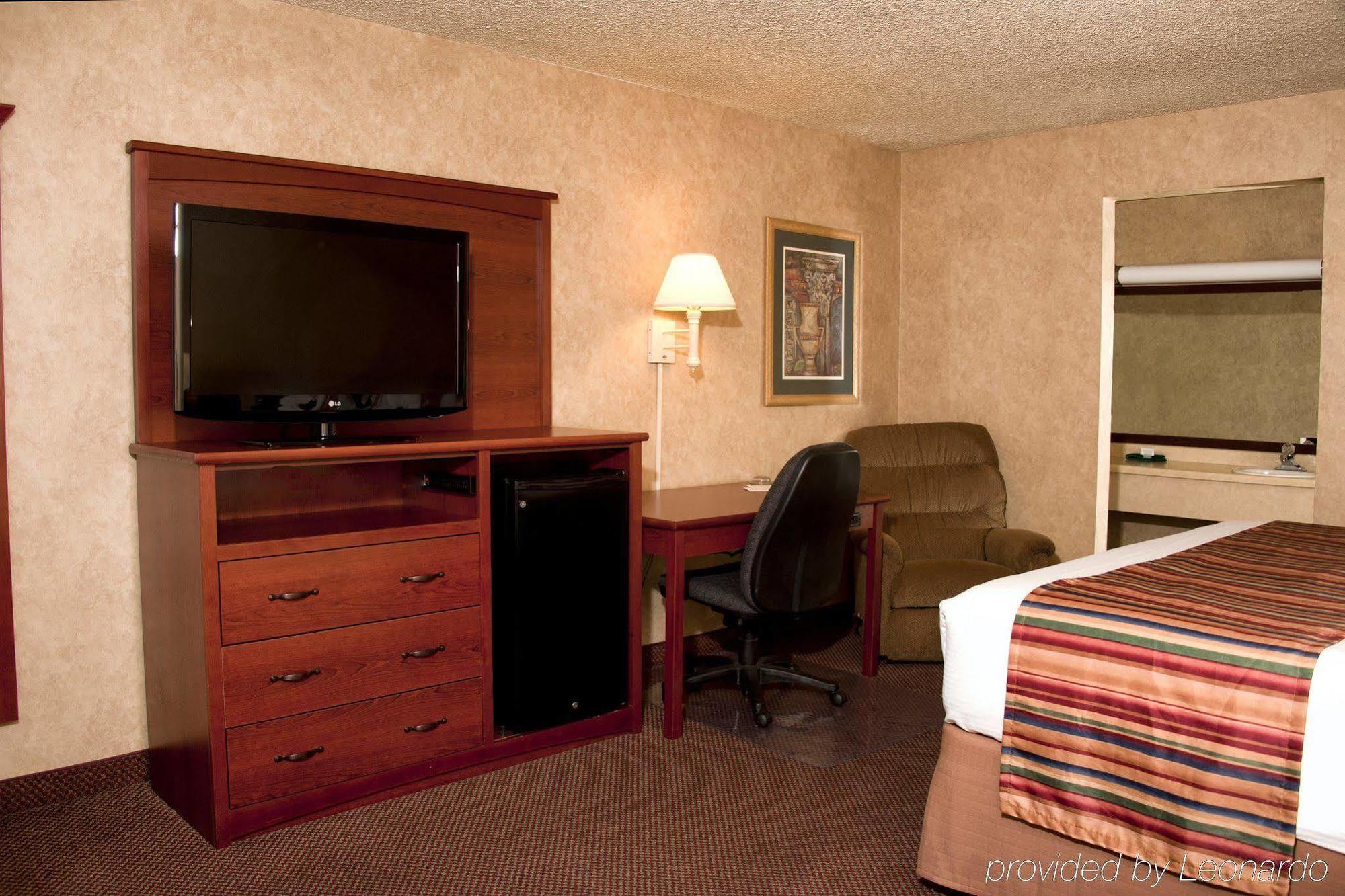 Best Western Sherwood Inn Clarksville Ruang foto