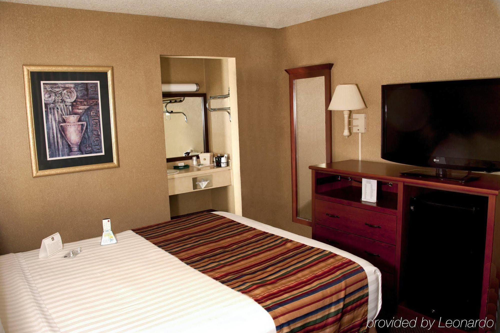 Best Western Sherwood Inn Clarksville Ruang foto