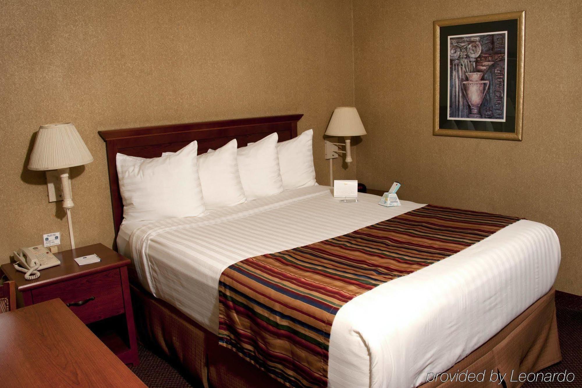 Best Western Sherwood Inn Clarksville Ruang foto